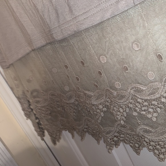 Top - Picture 3 of 4